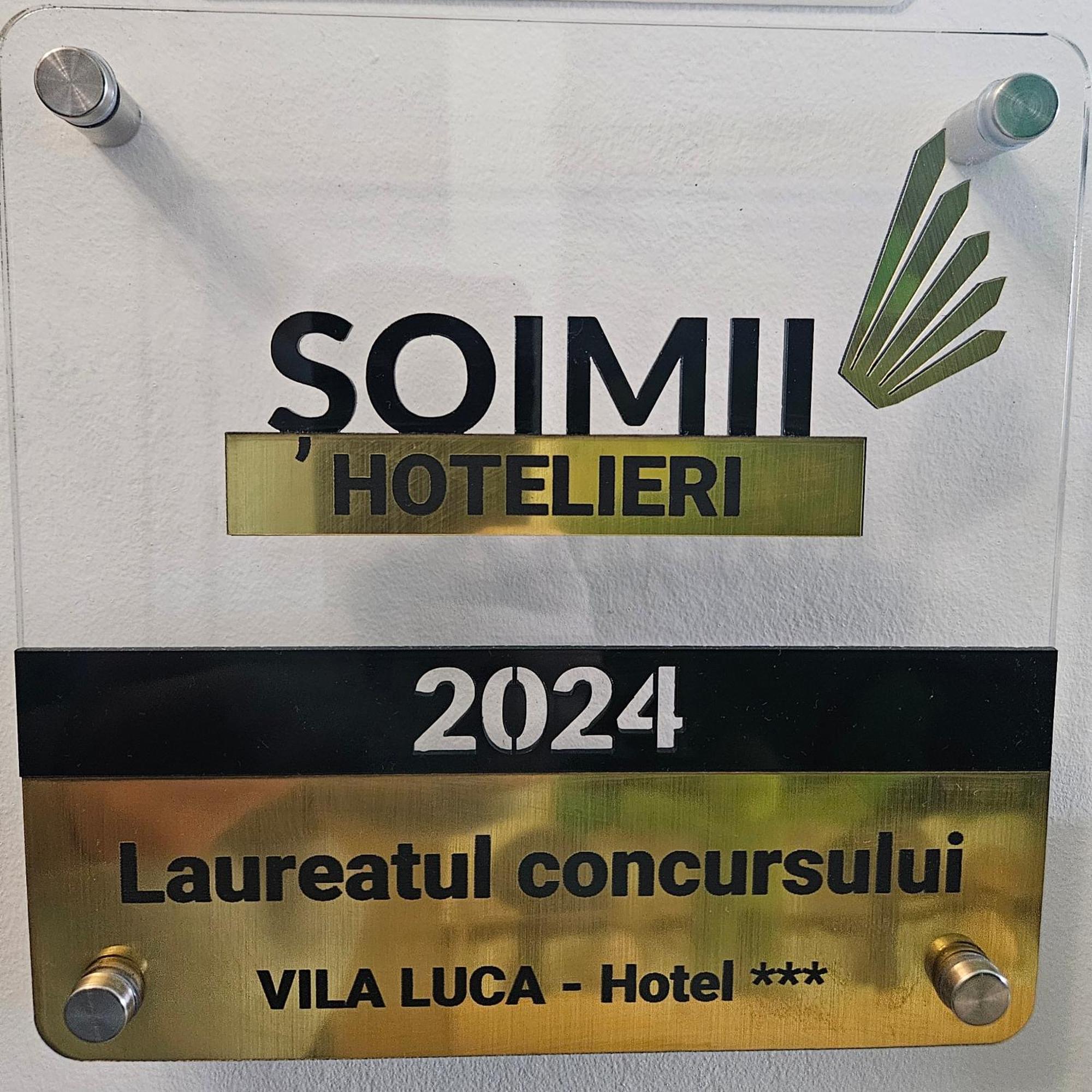 Vila Luca-Hotel Şirnea エクステリア 写真